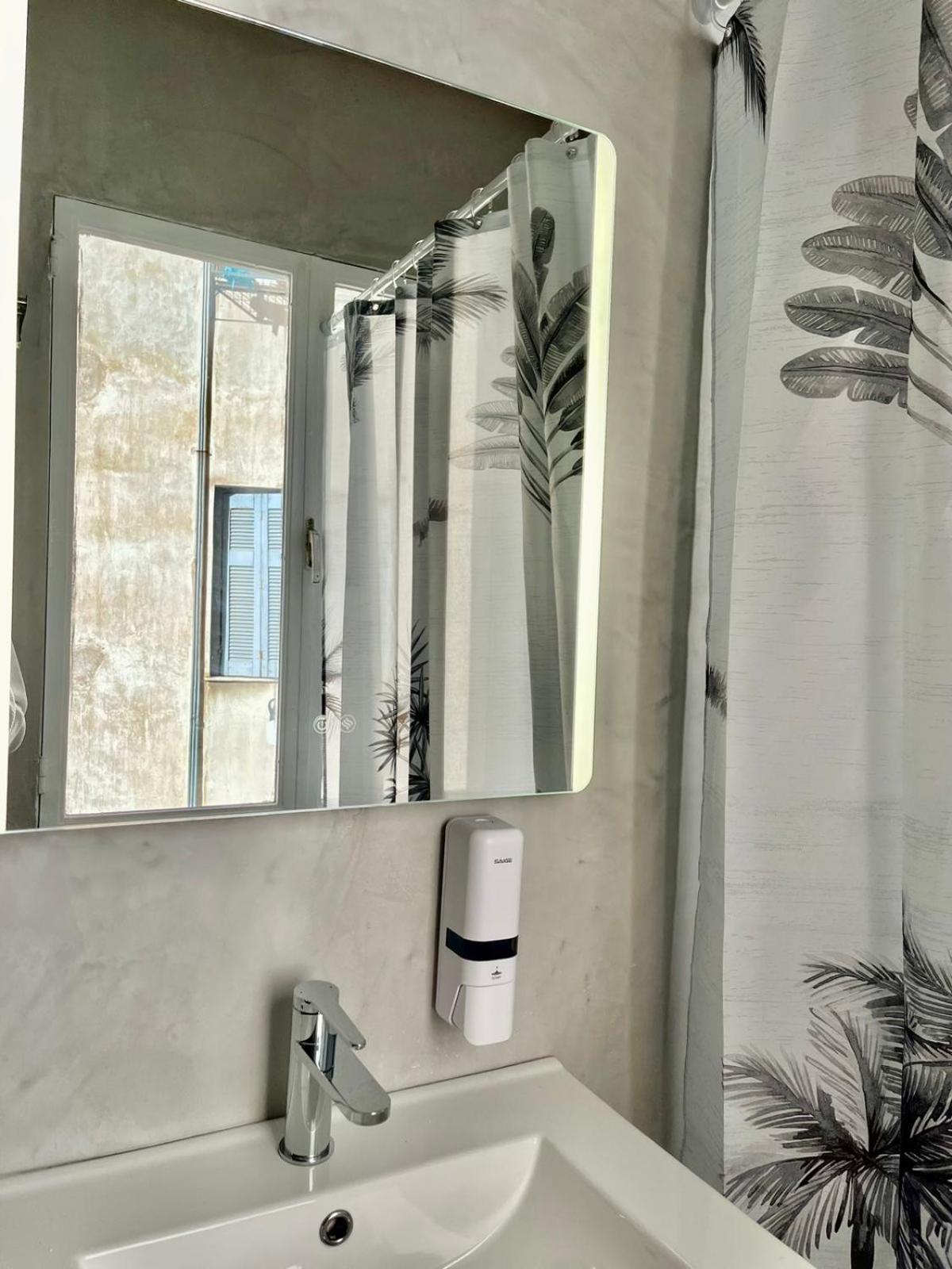 Apartment Plaka By Zeussuites *